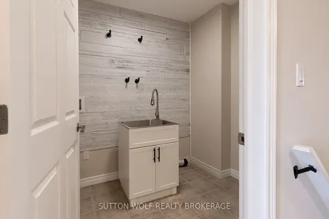 501 Darcy Drive Strathroy-caradoc ON N7G 4K9