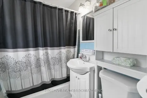 18 Gowdy Avenue Guelph ON N1H 2K7