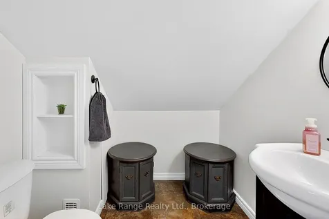 537 Inglis Street Huron-kinloss ON N0G 2H0