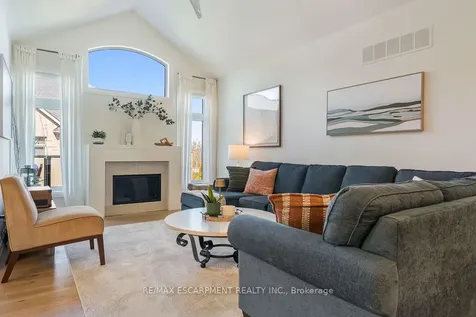311 Perth Trail Welland ON L3B 0L8