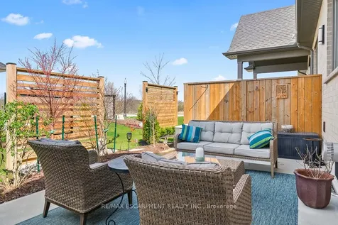 311 Perth Trail Welland ON L3B 0L8