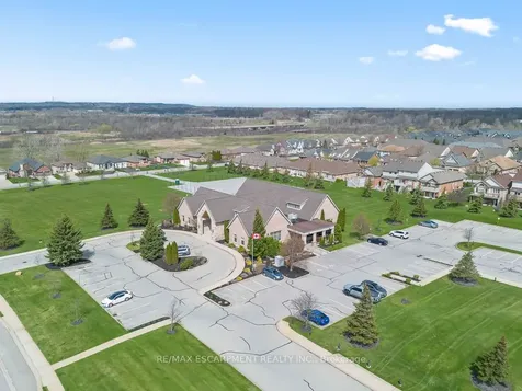 311 Perth Trail Welland ON L3B 0L8