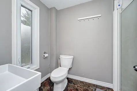 510 Kortright Road W Guelph ON N1G 3Z1