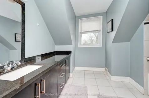 510 Kortright Road W Guelph ON N1G 3Z1