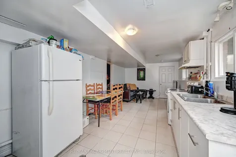510 Kortright Road W Guelph ON N1G 3Z1