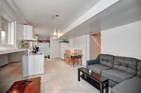 510 Kortright Road W Guelph ON N1G 3Z1