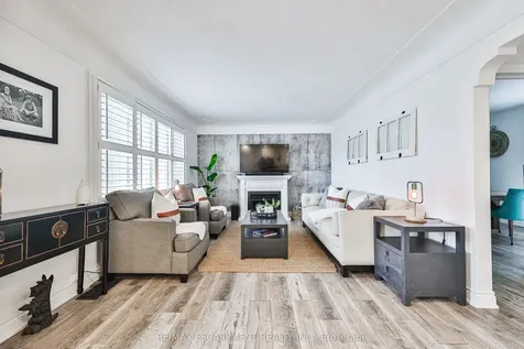 60 Galbraith Drive Hamilton ON L8G 1Z9
