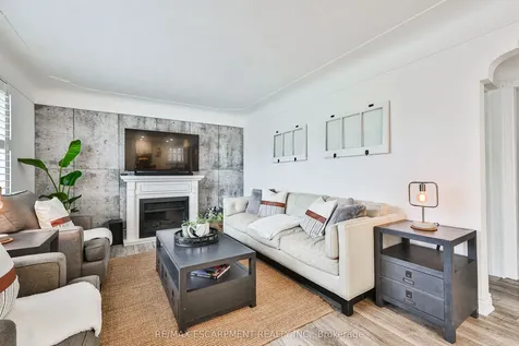 60 Galbraith Drive Hamilton ON L8G 1Z9