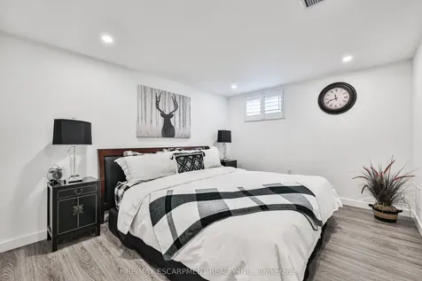 60 Galbraith Drive Hamilton ON L8G 1Z9