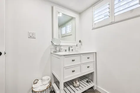 60 Galbraith Drive Hamilton ON L8G 1Z9