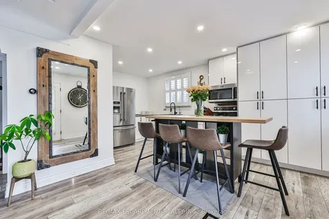 60 Galbraith Drive Hamilton ON L8G 1Z9