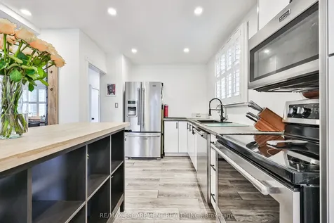 60 Galbraith Drive Hamilton ON L8G 1Z9