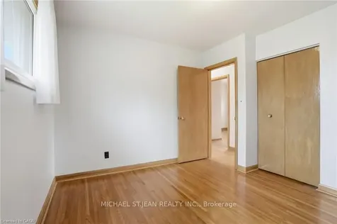 347 Hixon Road Hamilton ON L8K 2C8