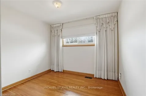 347 Hixon Road Hamilton ON L8K 2C8
