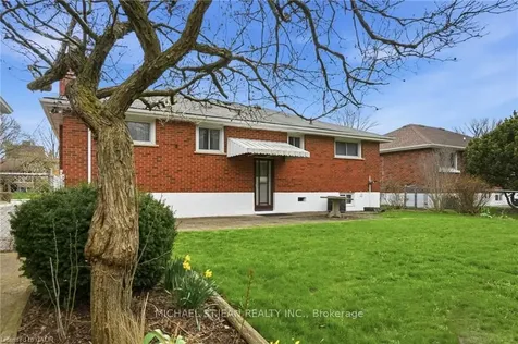 347 Hixon Road Hamilton ON L8K 2C8