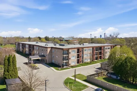 4644 Pettit Avenue Niagara Falls ON L2E 6L5