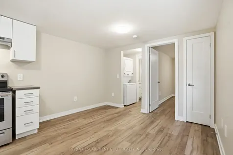245 Dain Avenue Welland ON L3B 3E7