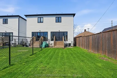 245 Dain Avenue Welland ON L3B 3E7