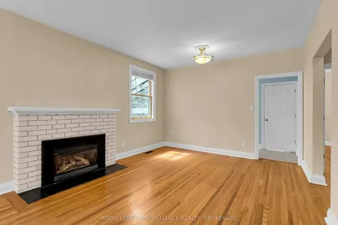 524 College Street Kingston ON K7L 4M9