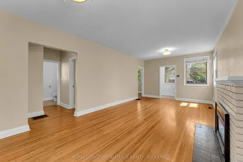 524 College Street Kingston ON K7L 4M9