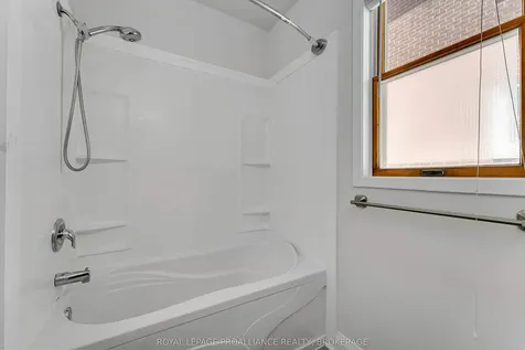 524 College Street Kingston ON K7L 4M9