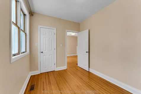 524 College Street Kingston ON K7L 4M9