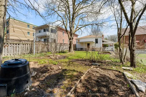 524 College Street Kingston ON K7L 4M9