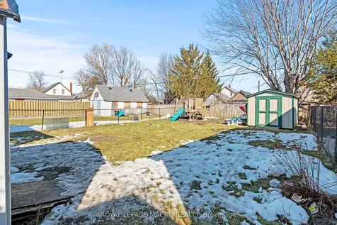 205 Mitchell Street Port Colborne ON L3K 1Y4
