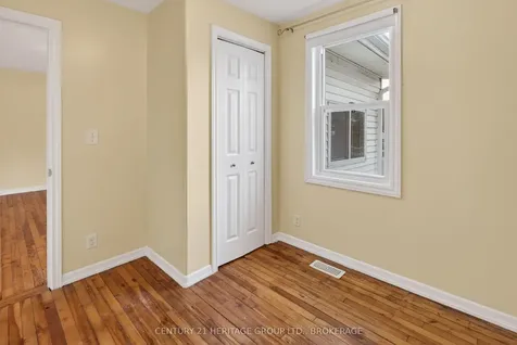 77 Portsmouth Avenue Kingston ON K7M 1V4