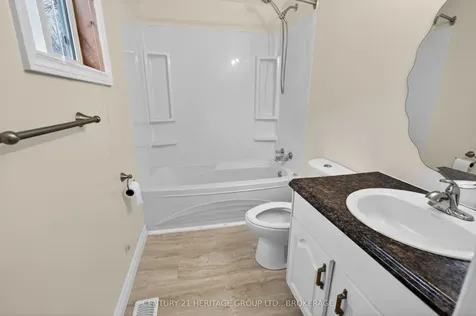 77 Portsmouth Avenue Kingston ON K7M 1V4