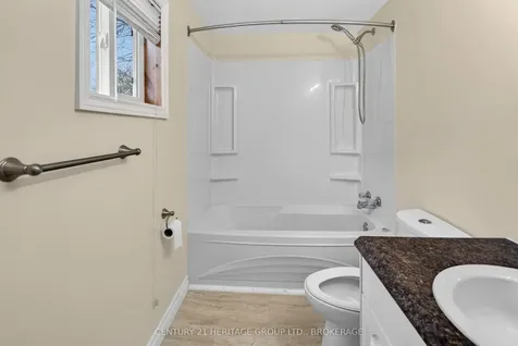 77 Portsmouth Avenue Kingston ON K7M 1V4