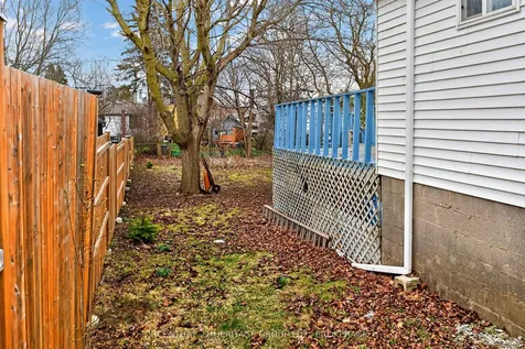 77 Portsmouth Avenue Kingston ON K7M 1V4