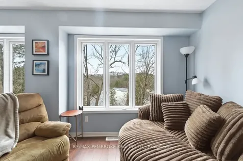 13 Vermont Meadows N/a Petawawa ON K8H 3N3