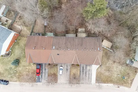 13 Vermont Meadows N/a Petawawa ON K8H 3N3