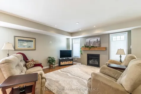 28 Masters Crescent Georgian Bay ON L0K 1S0