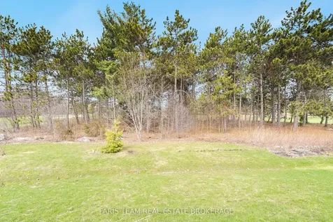 28 Masters Crescent Georgian Bay ON L0K 1S0