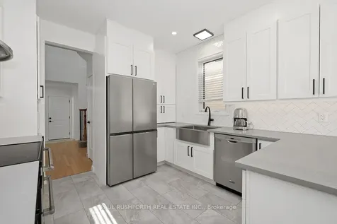 338 Kinghorn Crescent Kanata ON K2K 3R5