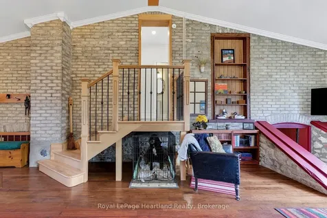 67 Elgin Avenue W Goderich ON N7A 2E1