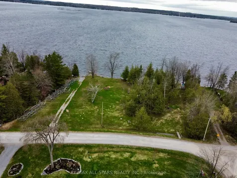 29 Stinsons Bay Road Kawartha Lakes ON K0M 1N0