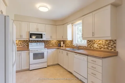 4 Bluewater Avenue Kawartha Lakes ON K9V 0K6