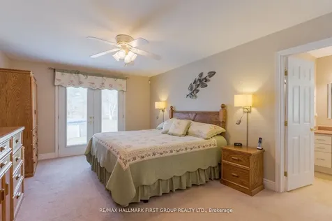 4 Bluewater Avenue Kawartha Lakes ON K9V 0K6