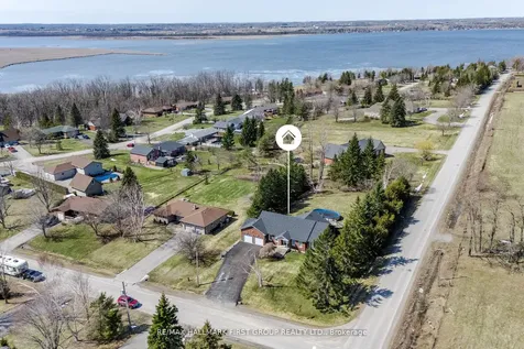 4 Bluewater Avenue Kawartha Lakes ON K9V 0K6