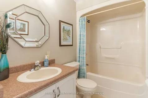 4 Bluewater Avenue Kawartha Lakes ON K9V 0K6