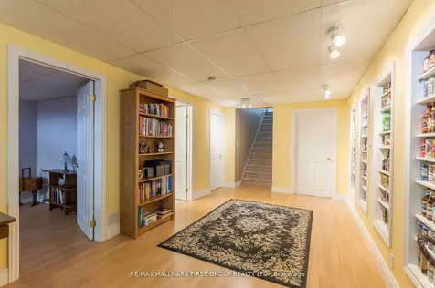 4 Bluewater Avenue Kawartha Lakes ON K9V 0K6