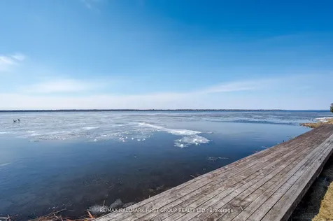 4 Bluewater Avenue Kawartha Lakes ON K9V 0K6