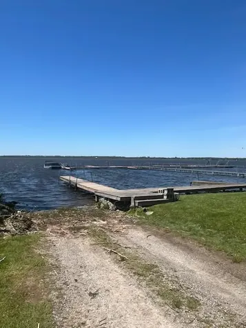 4 Bluewater Avenue Kawartha Lakes ON K9V 0K6