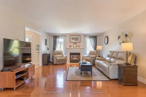 4 Bluewater Avenue Kawartha Lakes ON K9V 0K6