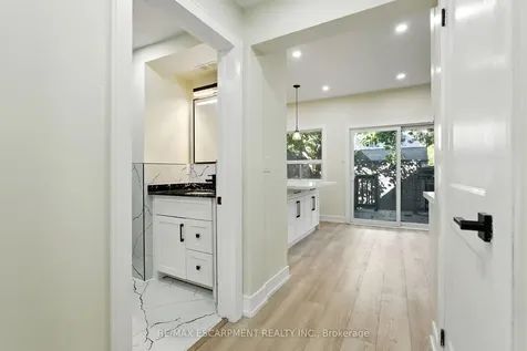 9 Alice Street Hamilton ON L8H 4R5