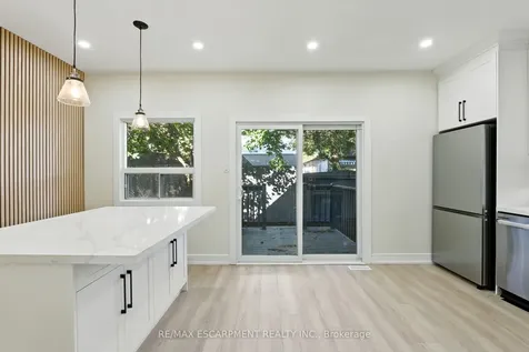 9 Alice Street Hamilton ON L8H 4R5