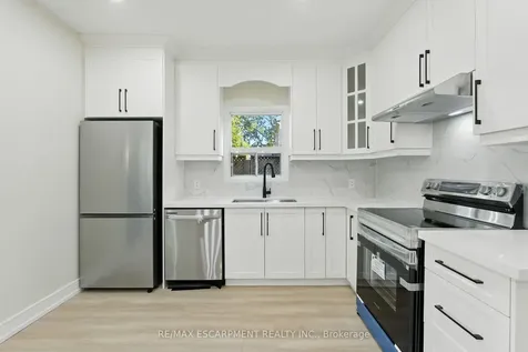 9 Alice Street Hamilton ON L8H 4R5